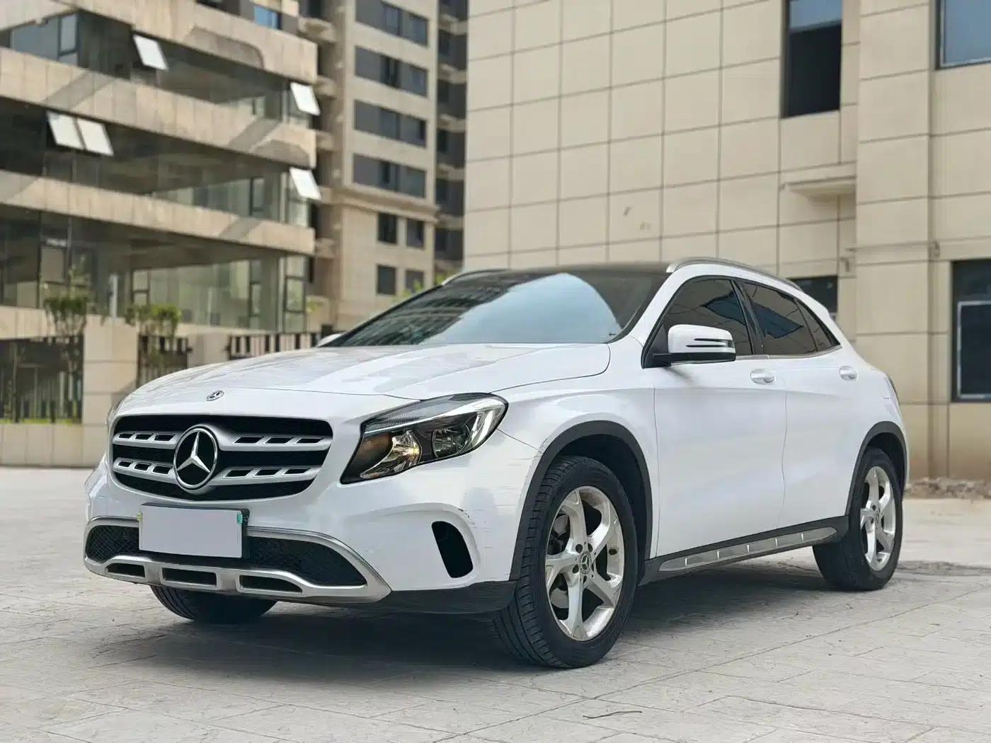 2019 Mercedes-Benz GLA 200 Fashion Edition — миниатюра 1