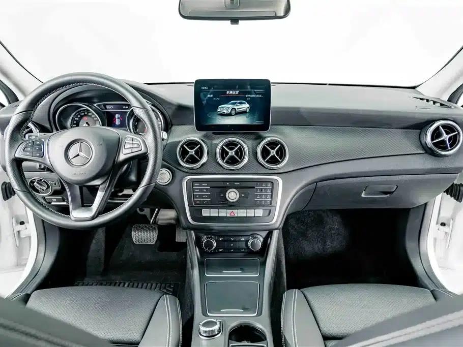 2017 Mercedes-Benz GLA 200 Dynamic — миниатюра 13