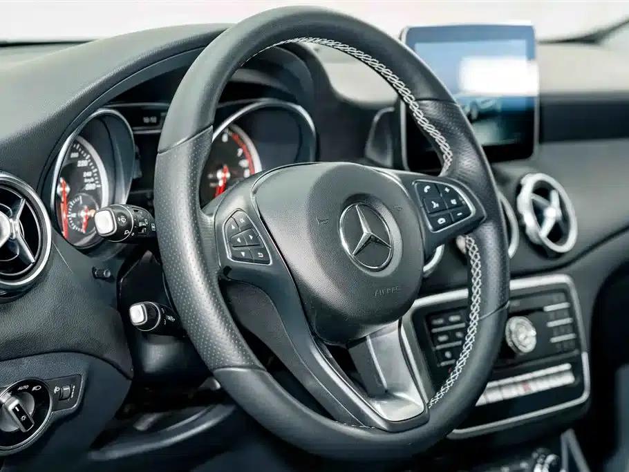 2017 Mercedes-Benz GLA 200 Dynamic — миниатюра 10