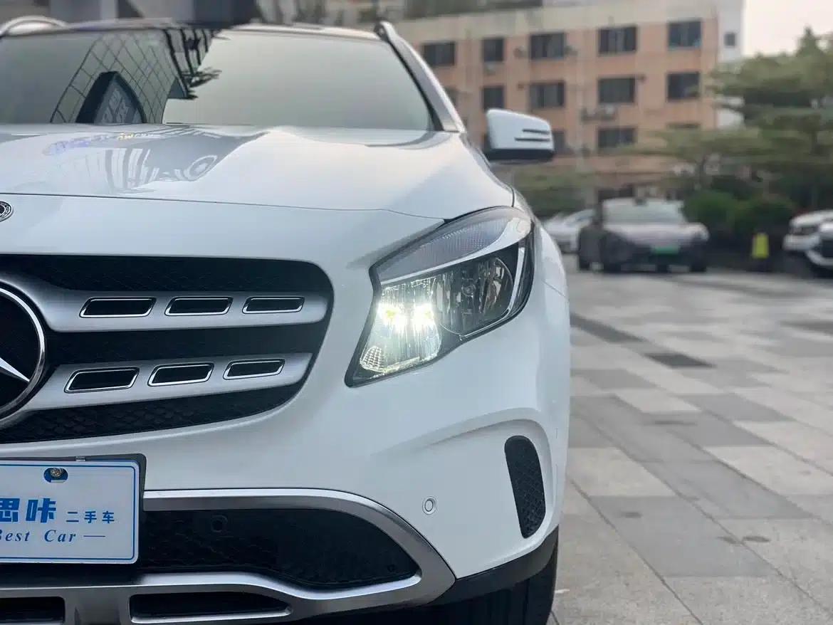 2019 Mercedes-Benz GLA 200 Dynamic — миниатюра 3