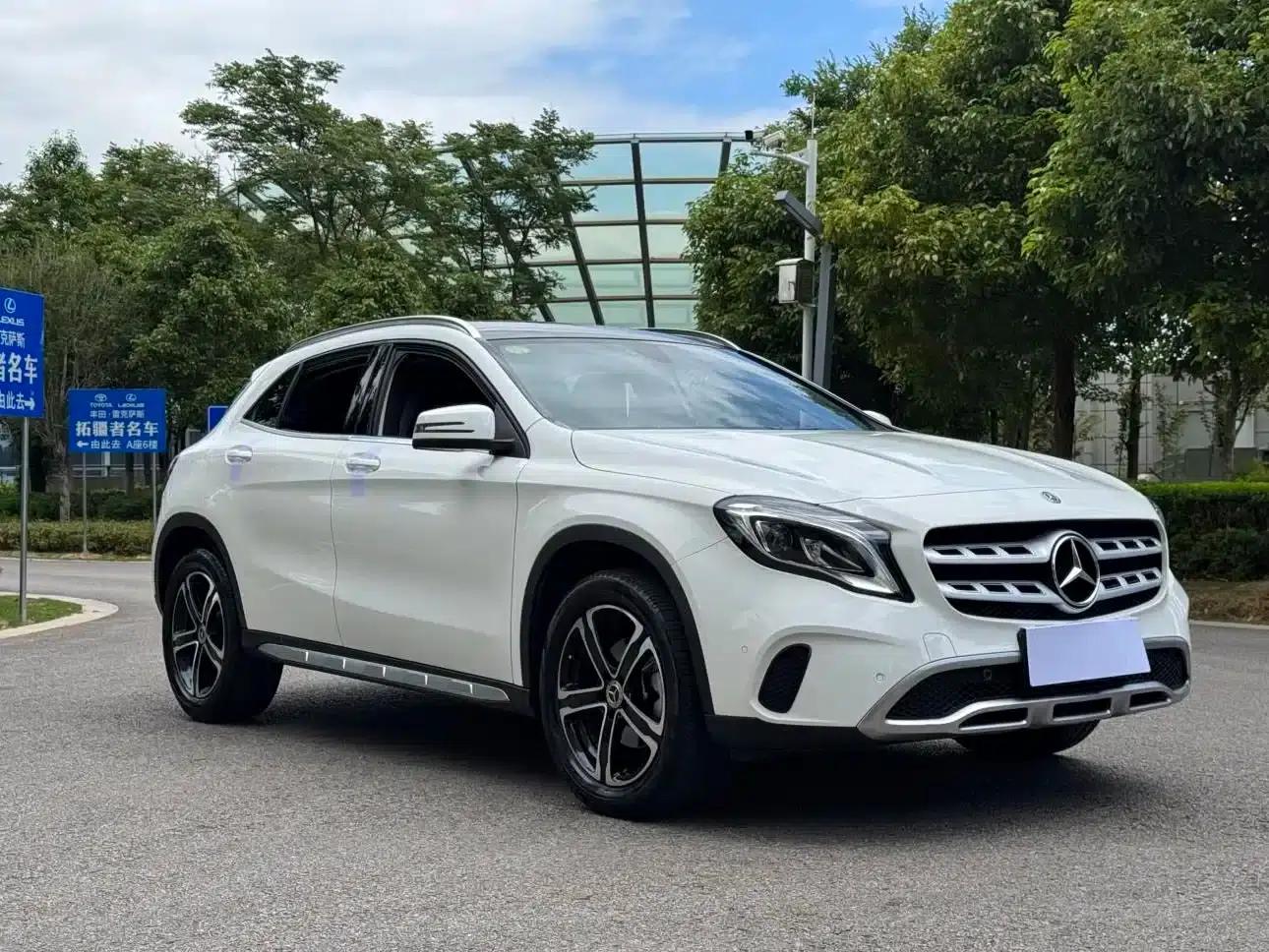 2018 Mercedes-Benz GLA 200 Fashion Edition — миниатюра 3