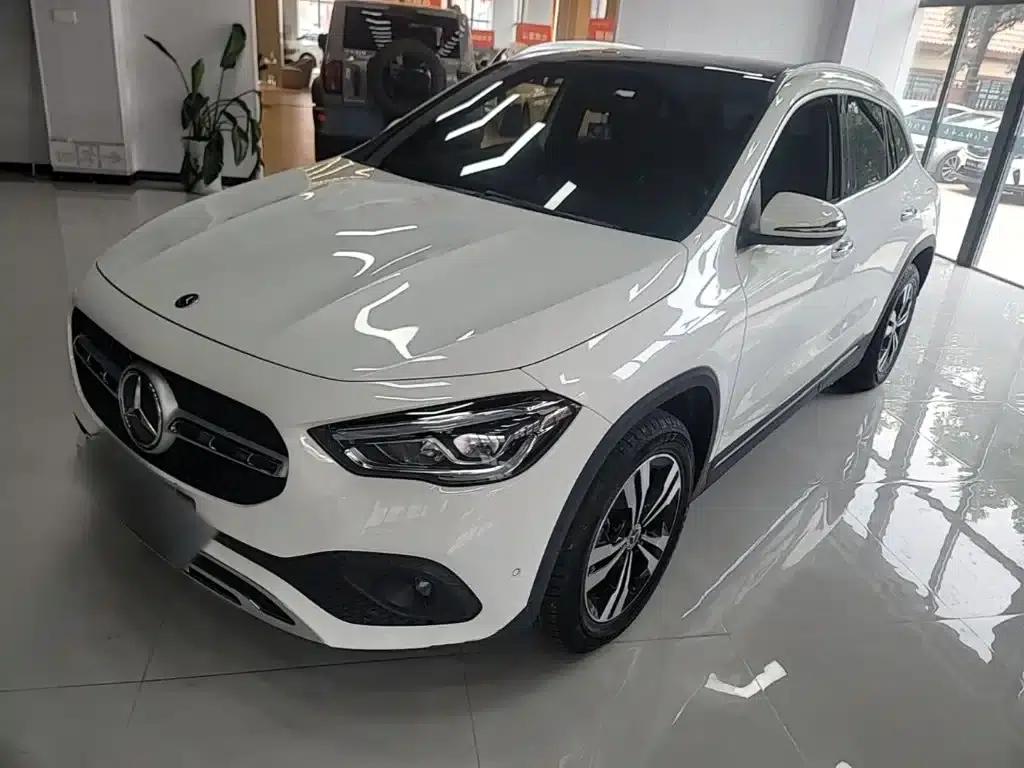 2020 Mercedes-Benz GLA 200 — миниатюра 1