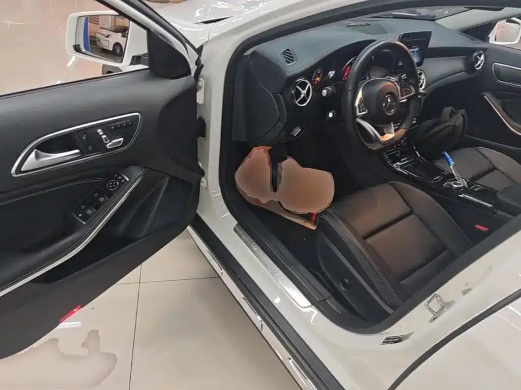2019 Mercedes-Benz GLA 200 Fashion Edition — миниатюра 16