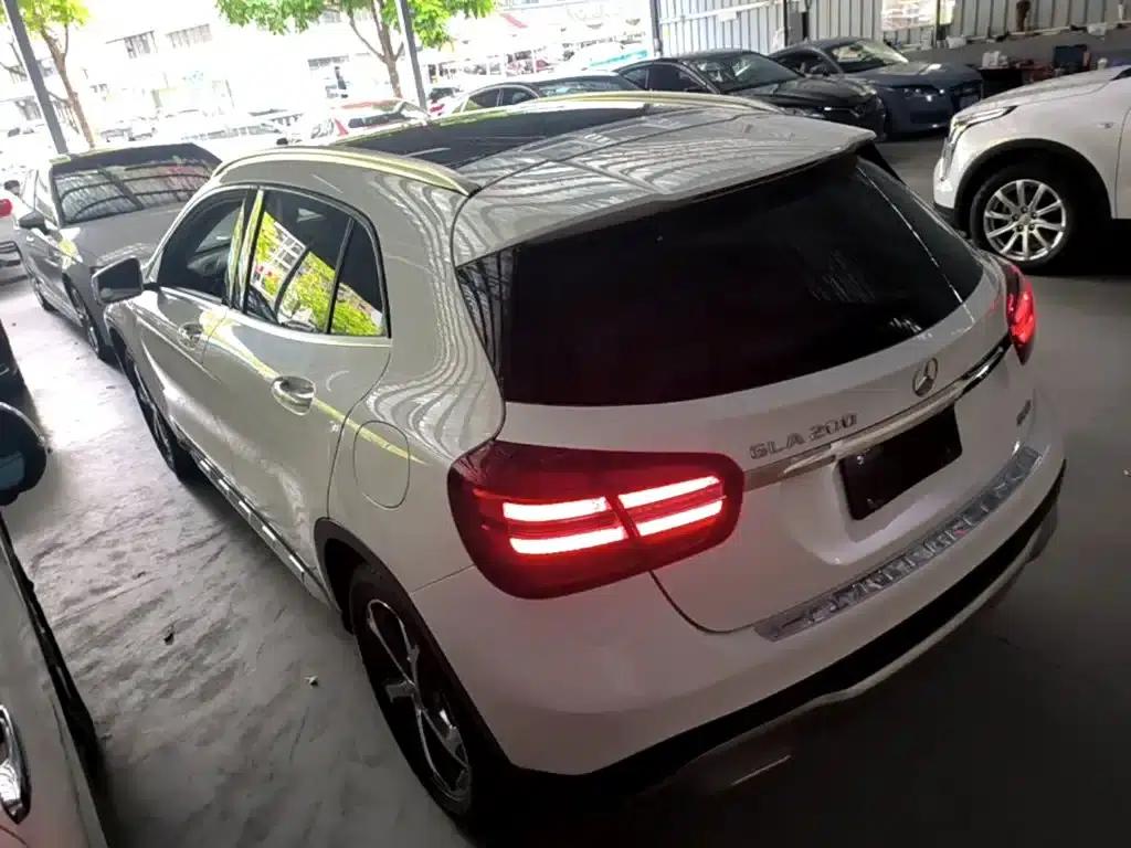 2017 Mercedes-Benz GLA 200 Dynamic — миниатюра 5