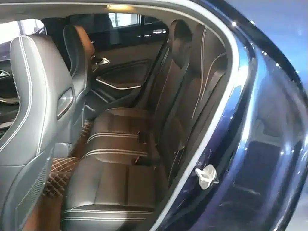 2017 Mercedes-Benz GLA 200 Dynamic — миниатюра 17