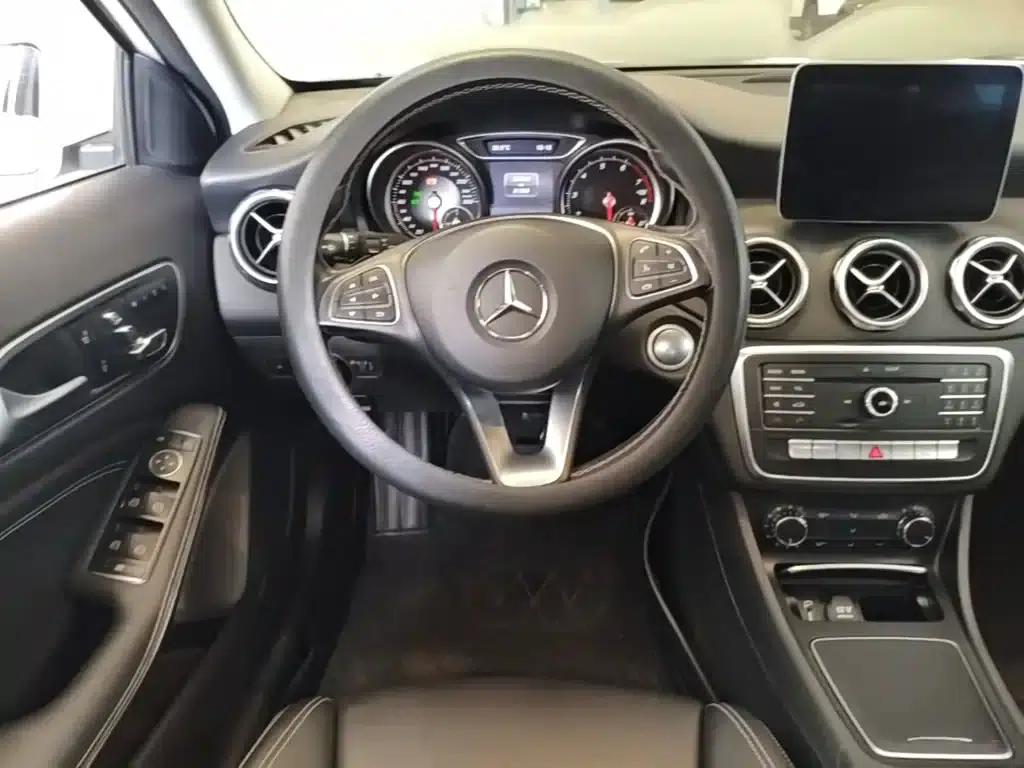 2017 Mercedes-Benz GLA 200 Dynamic — миниатюра 11