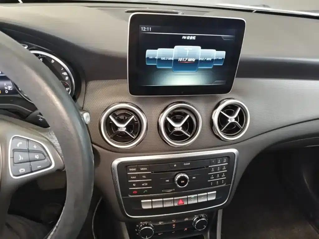 2017 Mercedes-Benz GLA 200 Dynamic — миниатюра 13