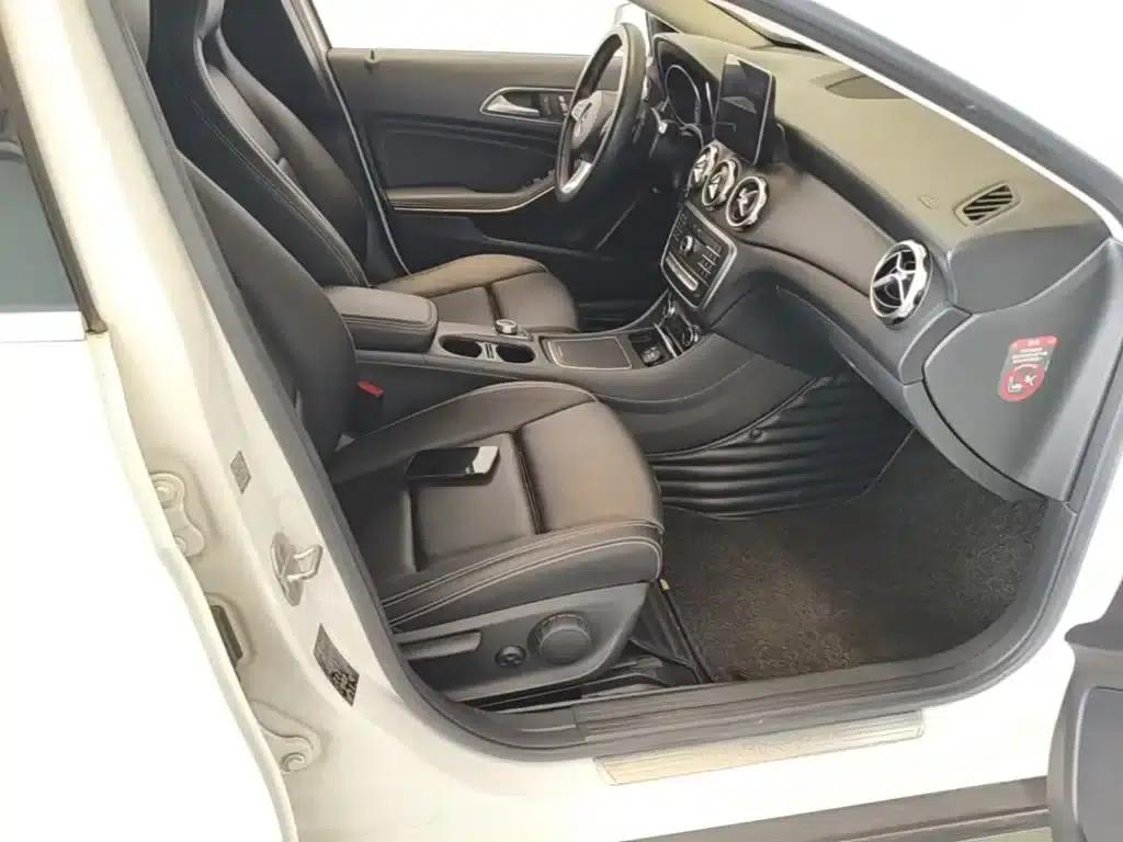 2017 Mercedes-Benz GLA 200 Dynamic — миниатюра 25