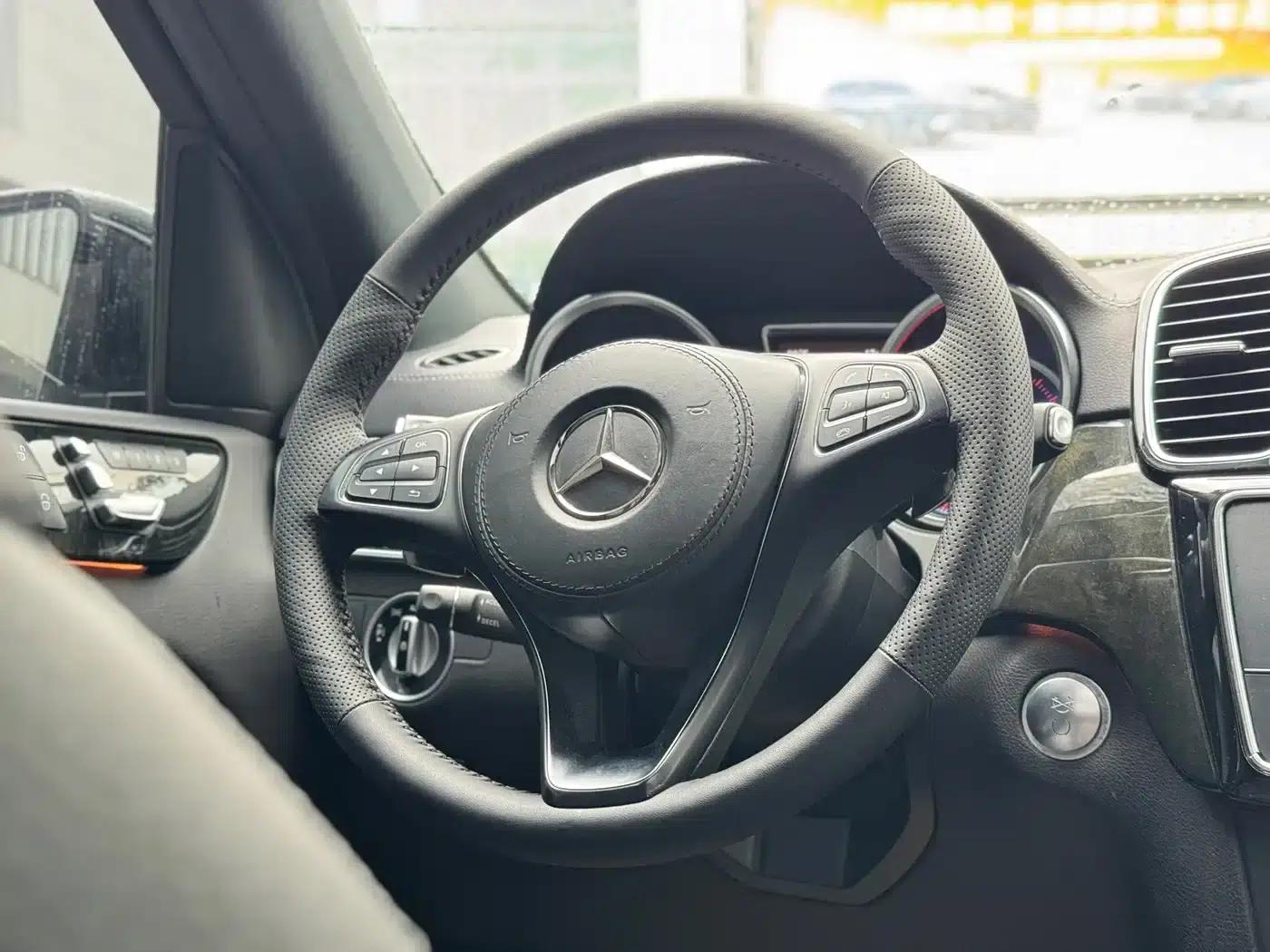 2018 Mercedes-Benz GLS 400 4MATIC Luxury — миниатюра 12