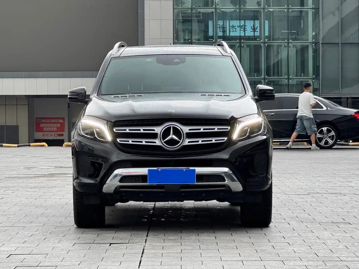 2018 Mercedes-Benz GLS 400 4MATIC Luxury — миниатюра 3