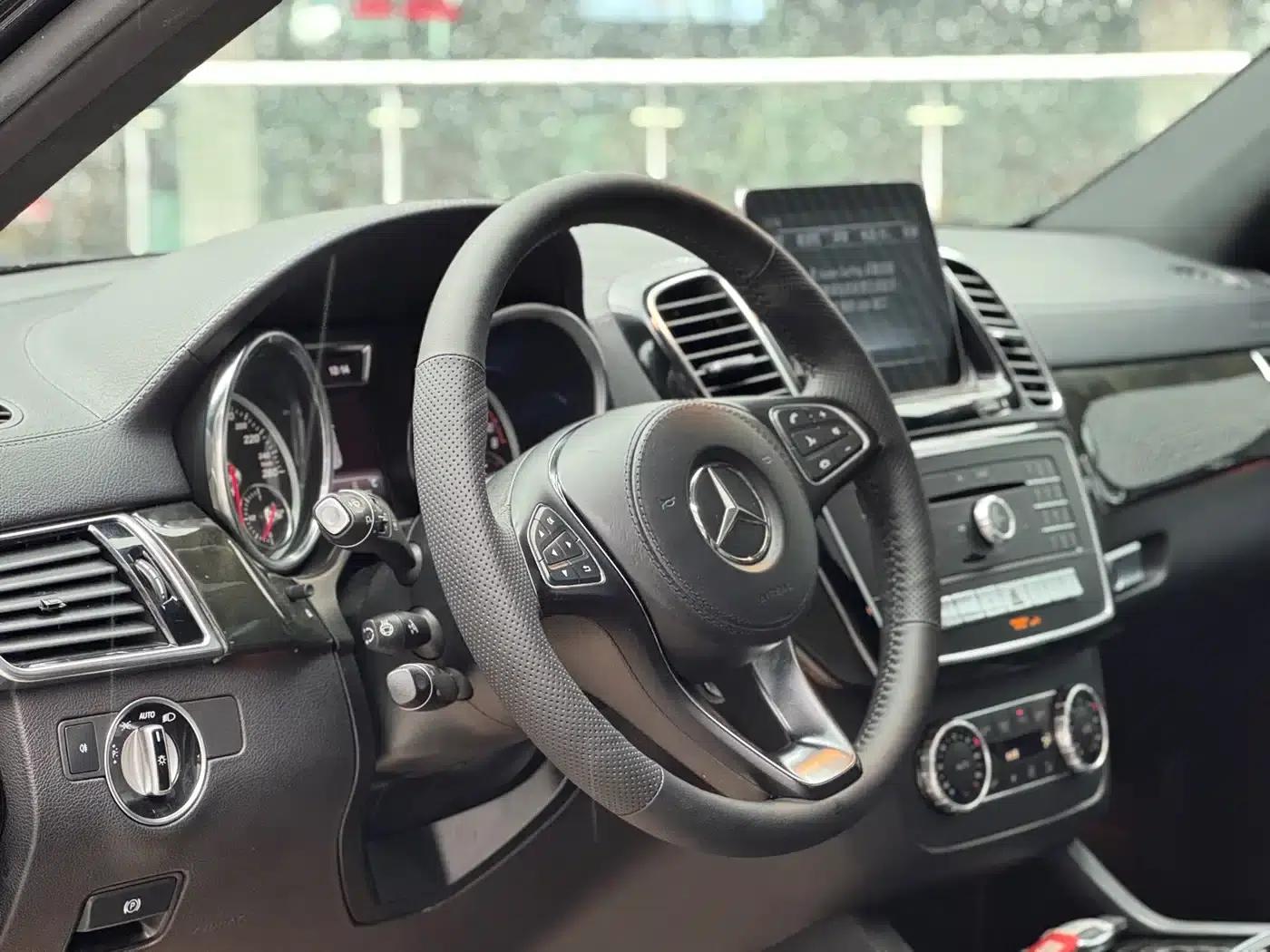 2018 Mercedes-Benz GLS 400 4MATIC Luxury — миниатюра 8
