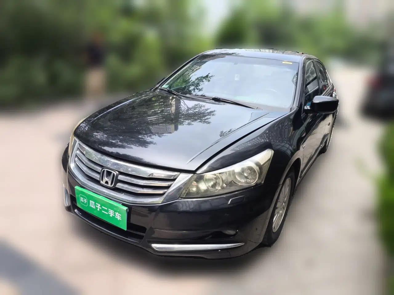 Honda Accord 2013 2.0L SE — миниатюра 1