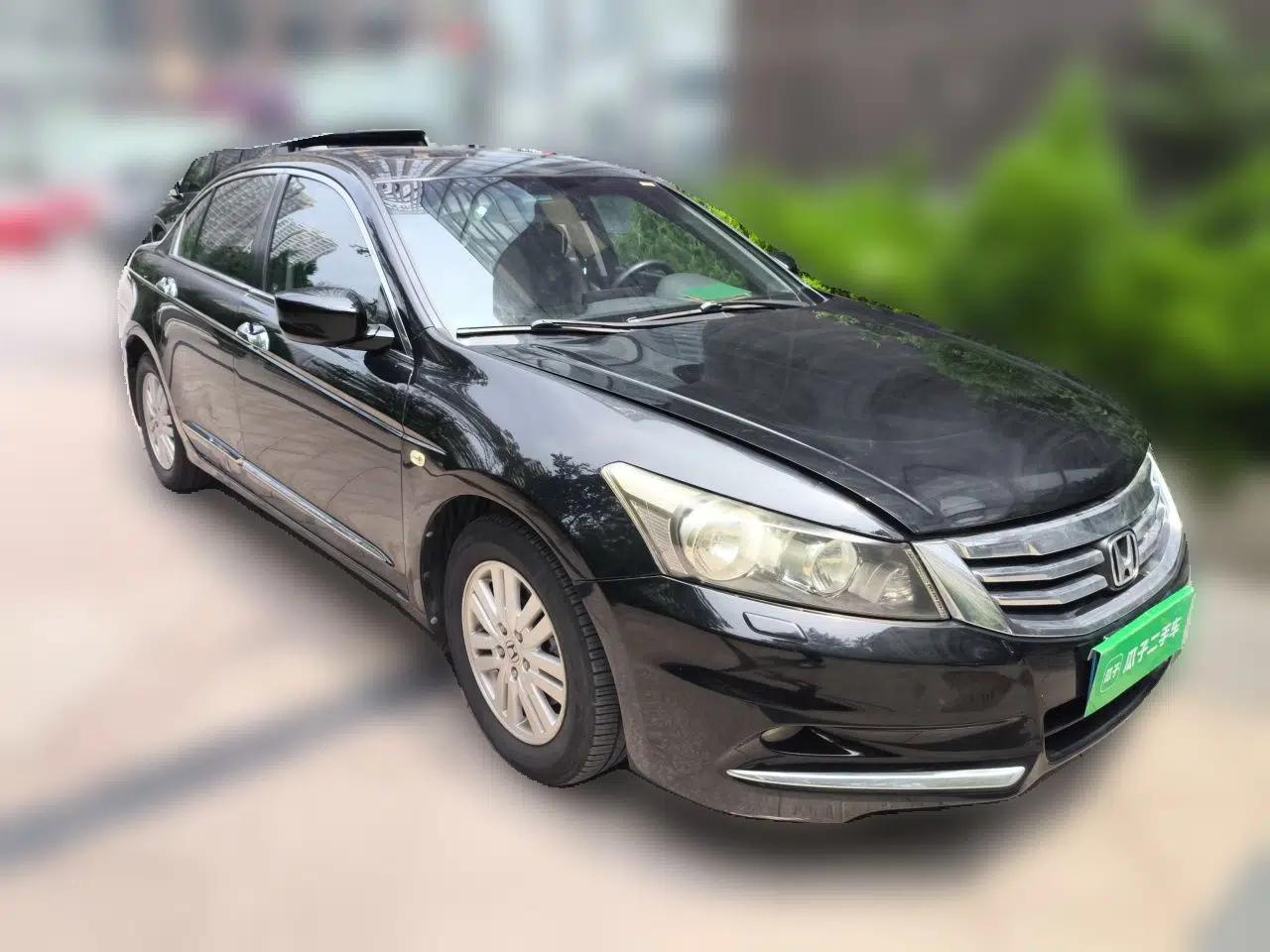 Honda Accord 2013 2.0L SE — миниатюра 3