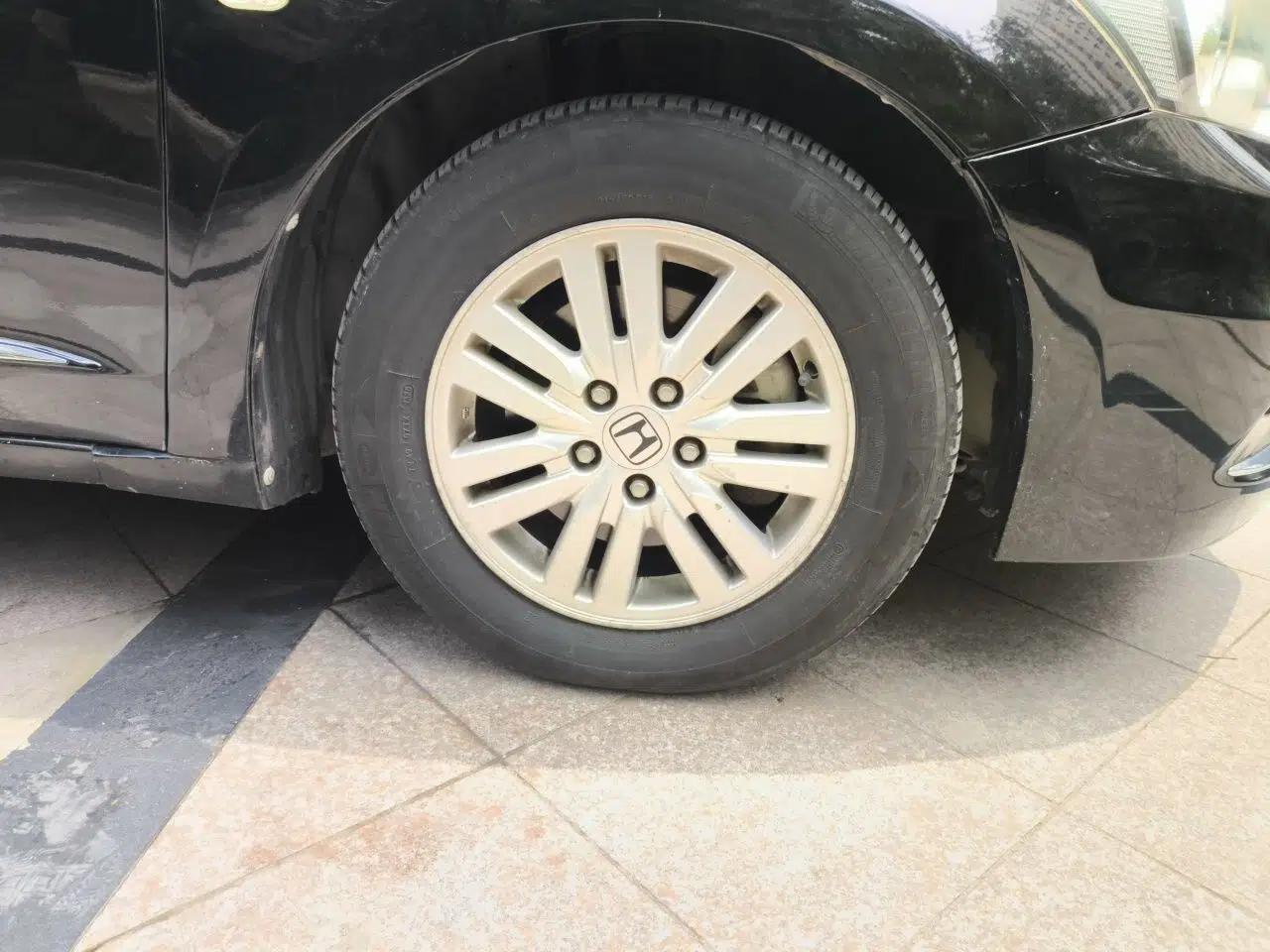 Honda Accord 2013 2.0L SE — миниатюра 8