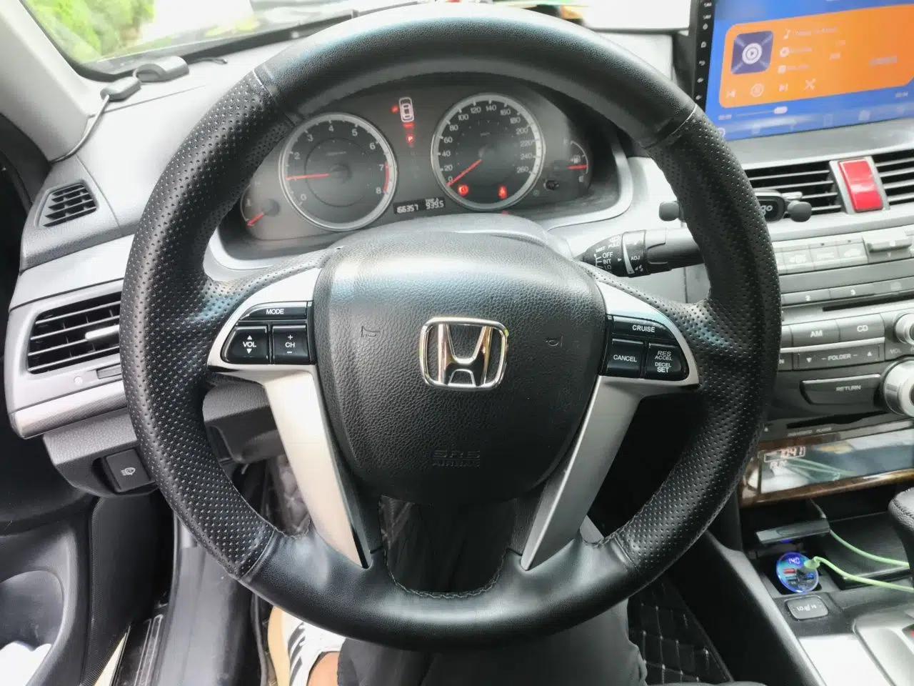 Honda Accord 2013 2.0L SE — миниатюра 10