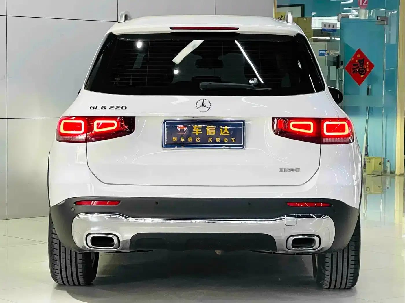 2023 Mercedes-Benz GLB 200 Dynamic — миниатюра 3