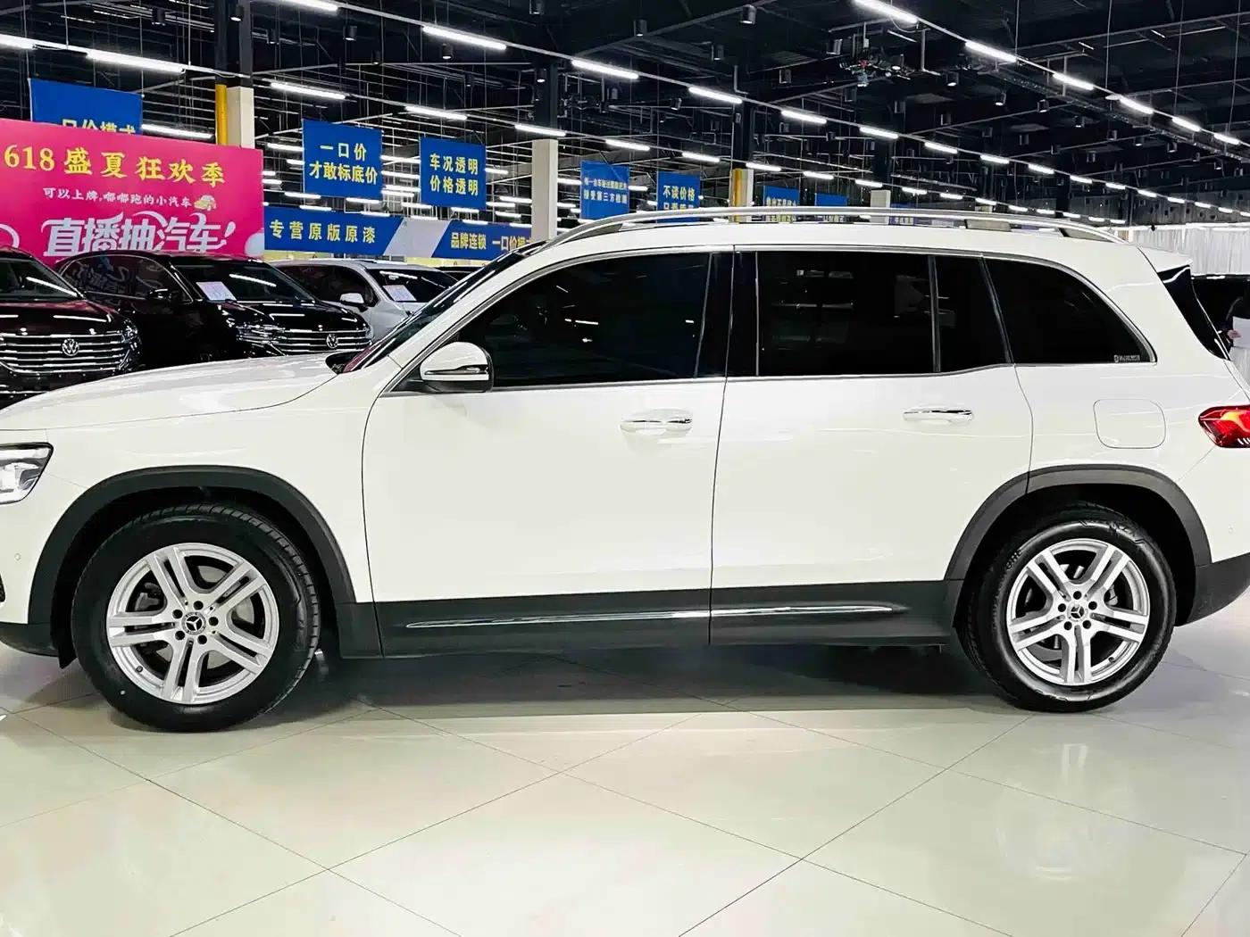 2023 Mercedes-Benz GLB 200 Dynamic — миниатюра 4