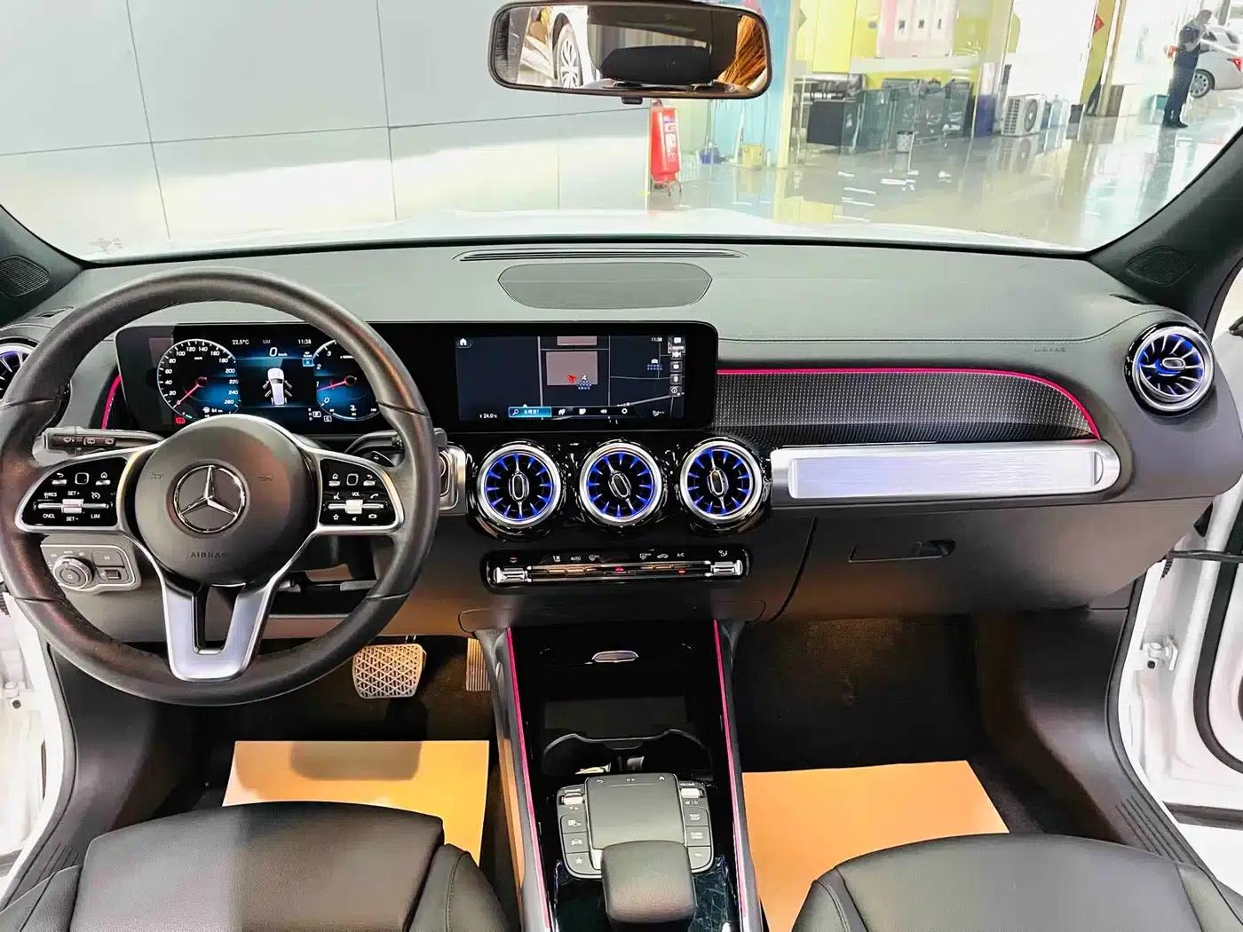 2023 Mercedes-Benz GLB 200 Dynamic — миниатюра 8