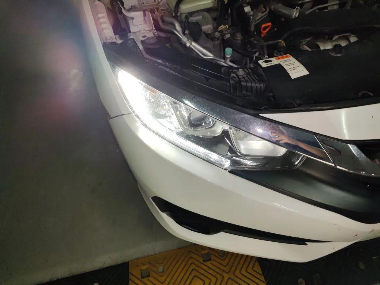 Honda Civic 2016 220TURBO CVT Luxury Edition — миниатюра 7