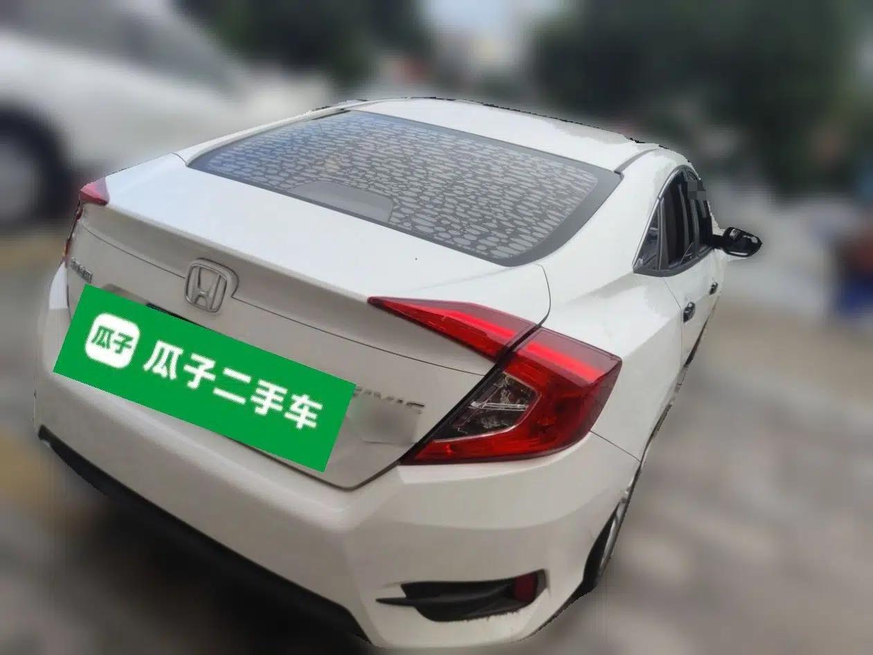 Honda Civic 2016 180TURBO CVT Comfort Version — миниатюра 6