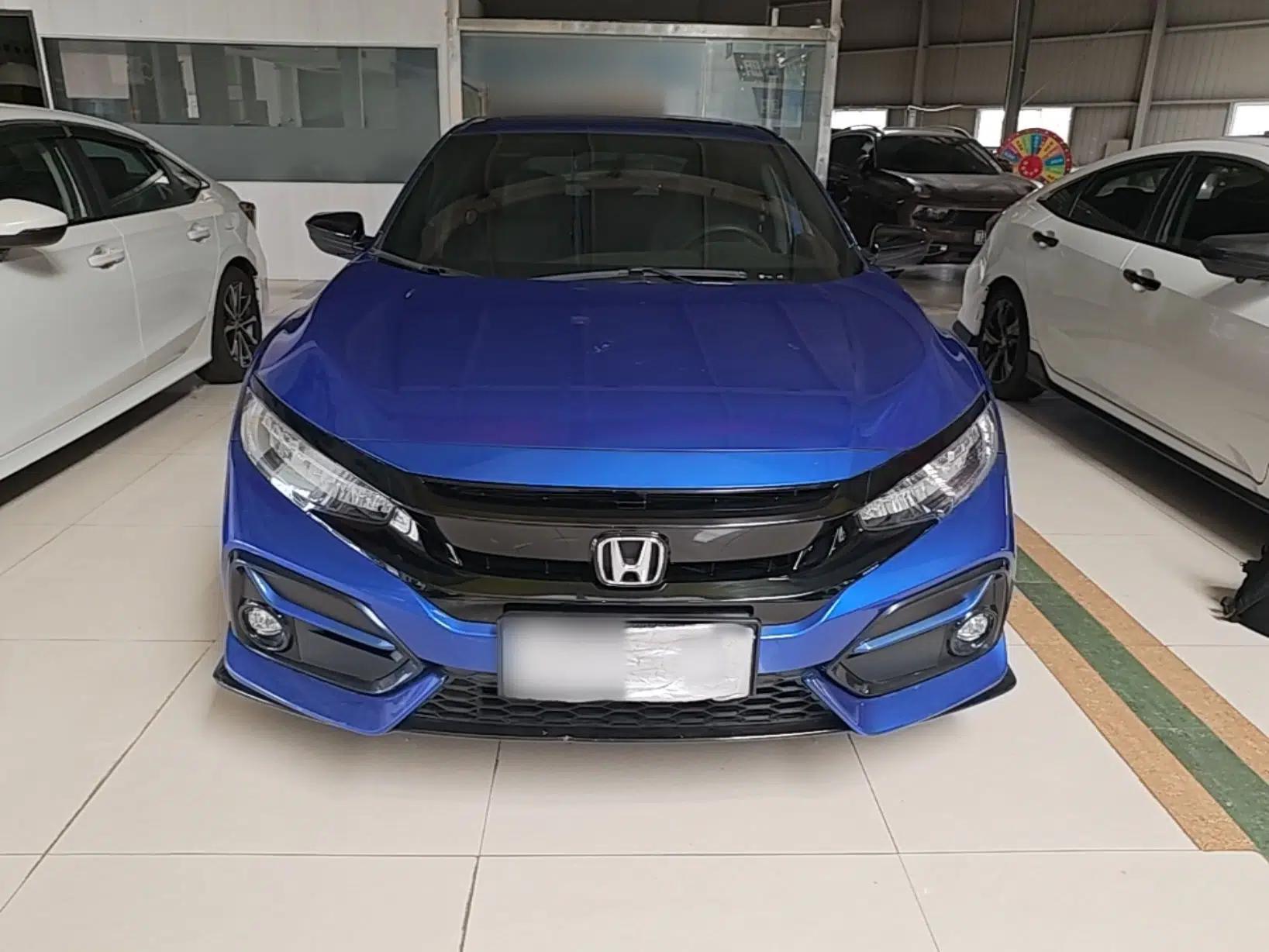 Honda Civic 2021 HATCHBACK 220TURBO CVT Trendy Cool Edition — миниатюра 2