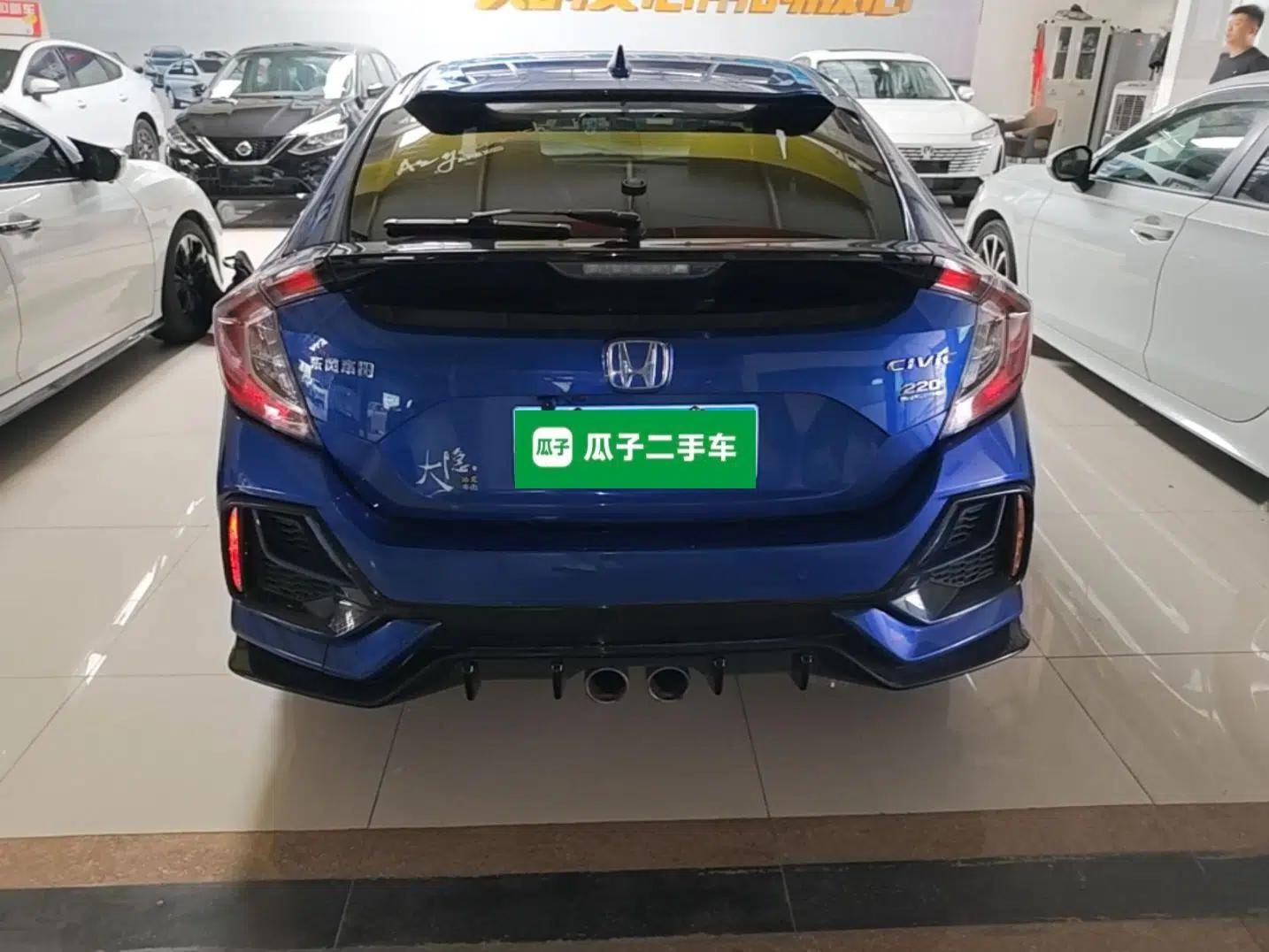 Honda Civic 2021 HATCHBACK 220TURBO CVT Trendy Cool Edition — миниатюра 5