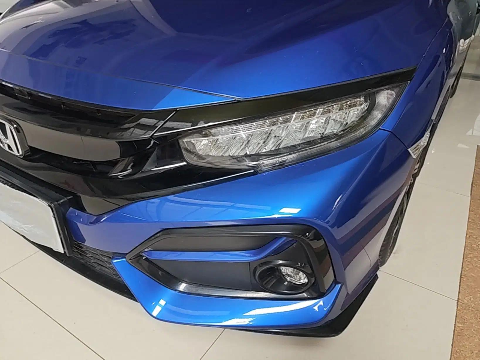 Honda Civic 2021 HATCHBACK 220TURBO CVT Trendy Cool Edition — миниатюра 8