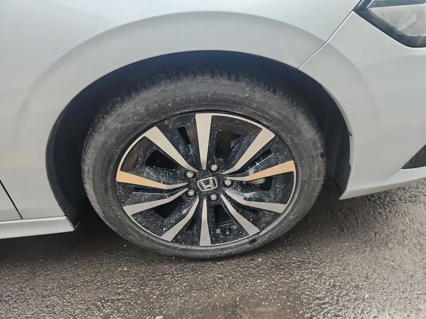 Honda Civic 2023 2.0L eHEV Pioneer Edition — миниатюра 8