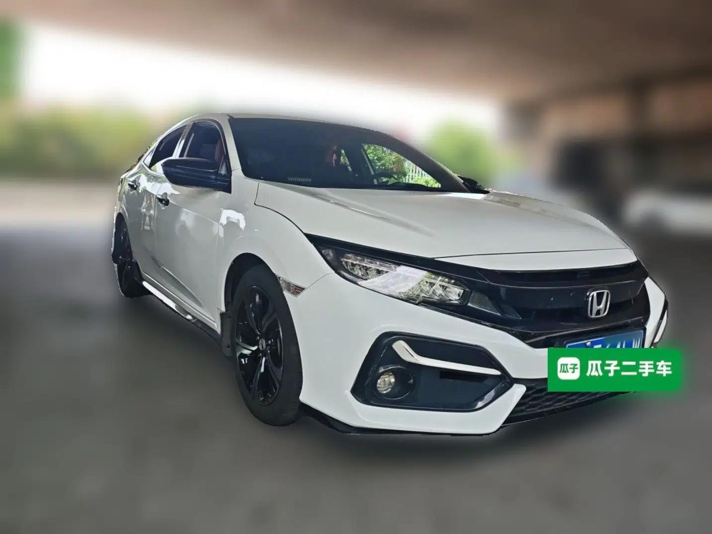 Honda Civic 2021 HATCHBACK 220TURBO CVT Trendy Cool Edition — миниатюра 3