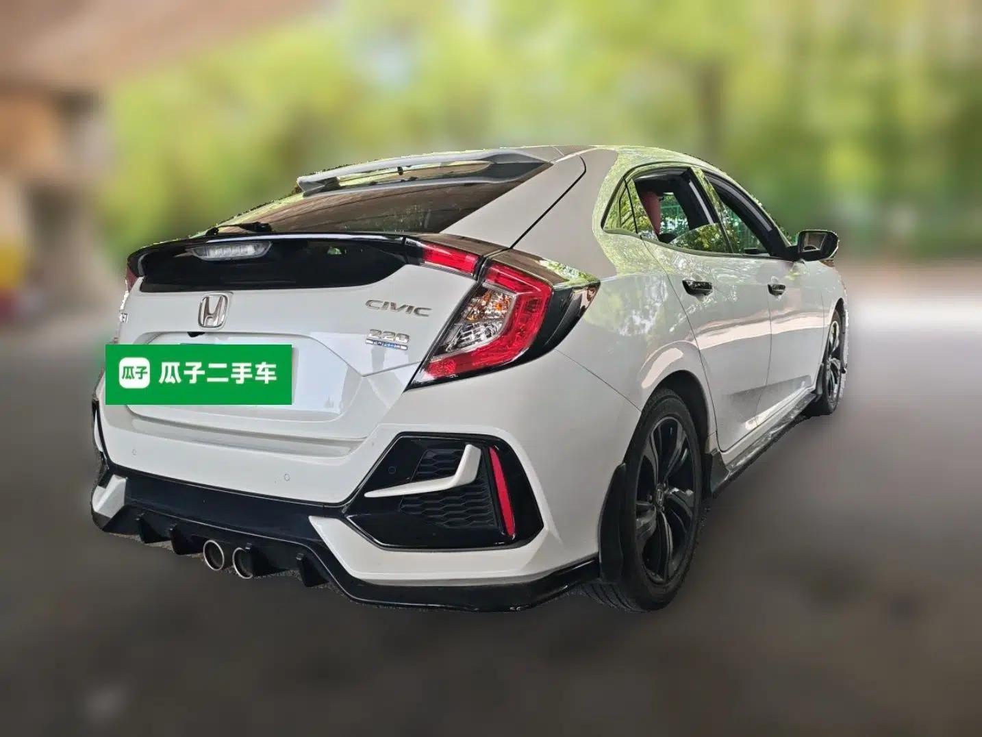 Honda Civic 2021 HATCHBACK 220TURBO CVT Trendy Cool Edition — миниатюра 6