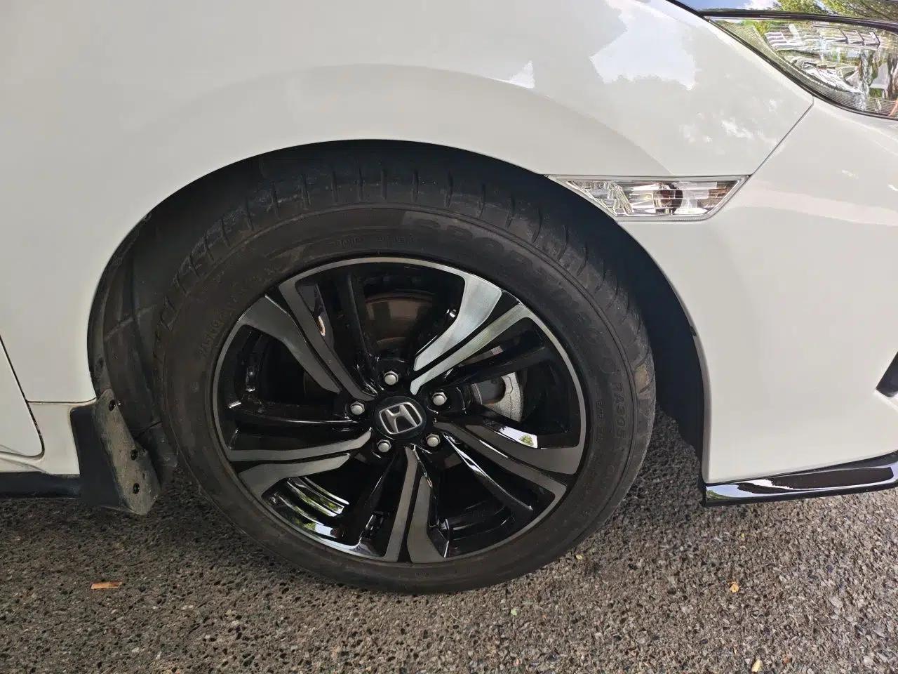 Honda Civic 2021 HATCHBACK 220TURBO CVT Trendy Cool Edition — миниатюра 8