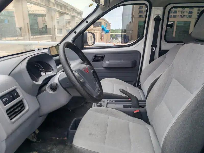 Wuling Yangguang 2024 Model 300km Comfort Bus Version 75kW — миниатюра 10