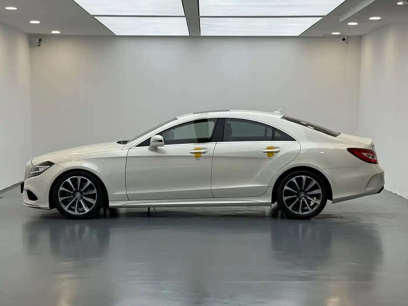 2015 Mercedes-Benz CLS 320 — миниатюра 17