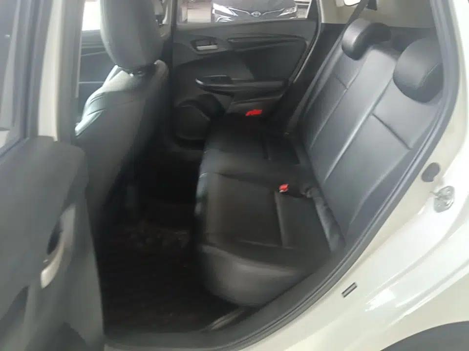 Honda Fit 2016 1.5L LXS CVT Comfort Sunroof Version — миниатюра 20