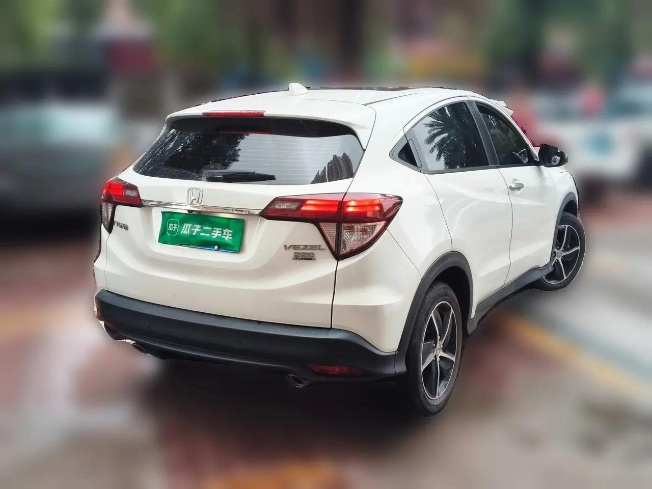 Honda Vezel 2020 220 TURBO CVT Luxury Edition — миниатюра 6