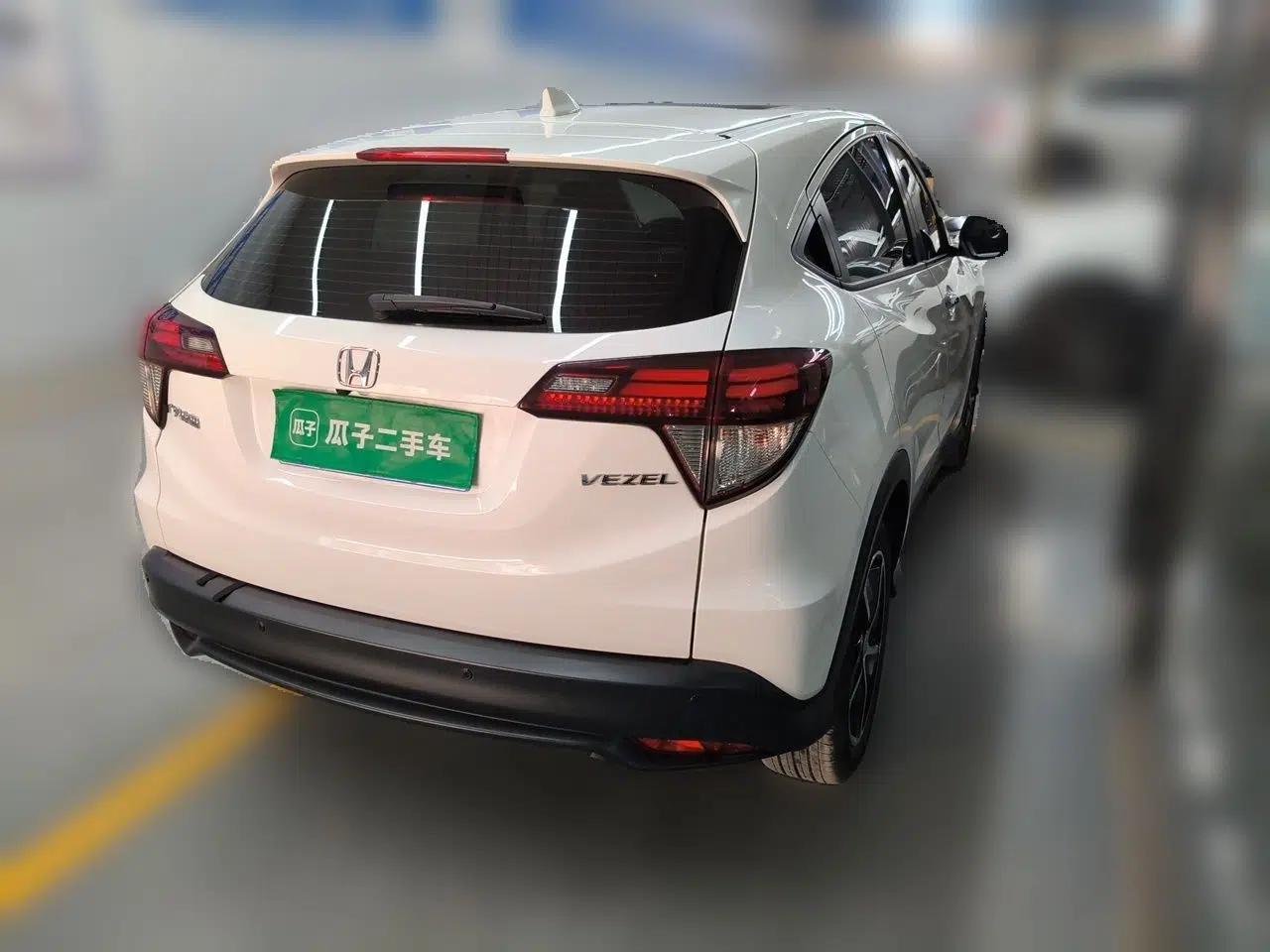 Honda Vezel 2020 1.5L CVT Luxury Edition — миниатюра 6