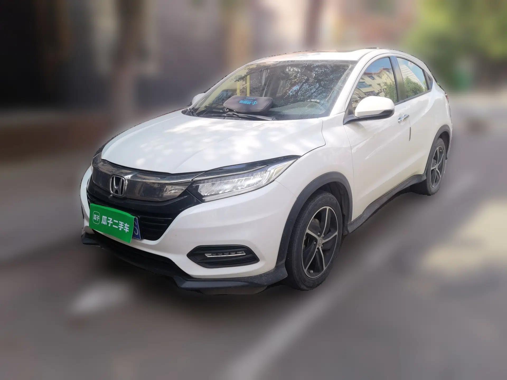 Honda Vezel 2019 1.5L CVT Luxury Model China VI — миниатюра 1