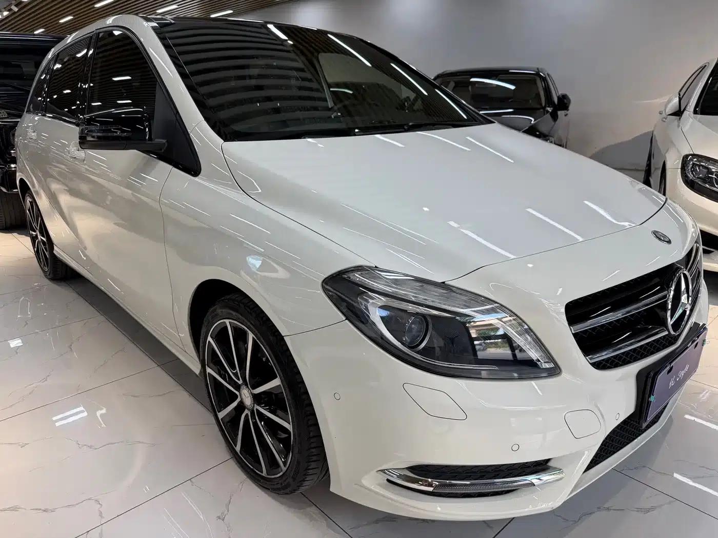 2015 Mercedes-Benz B-Class B 260 Sport — миниатюра 2