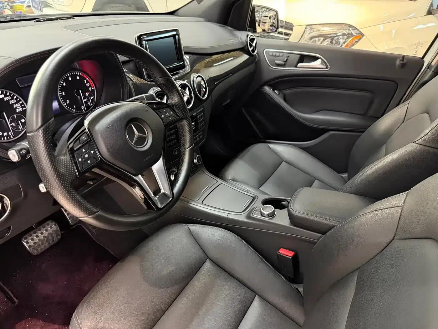2015 Mercedes-Benz B-Class B 260 Sport — миниатюра 3