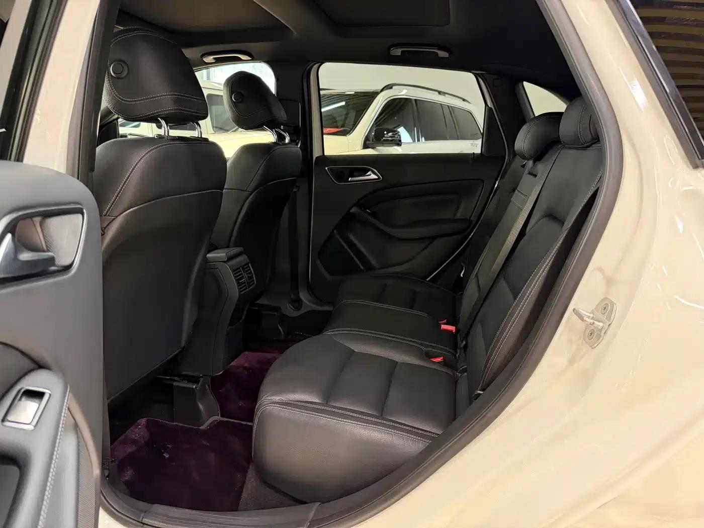 2015 Mercedes-Benz B-Class B 260 Sport — миниатюра 10