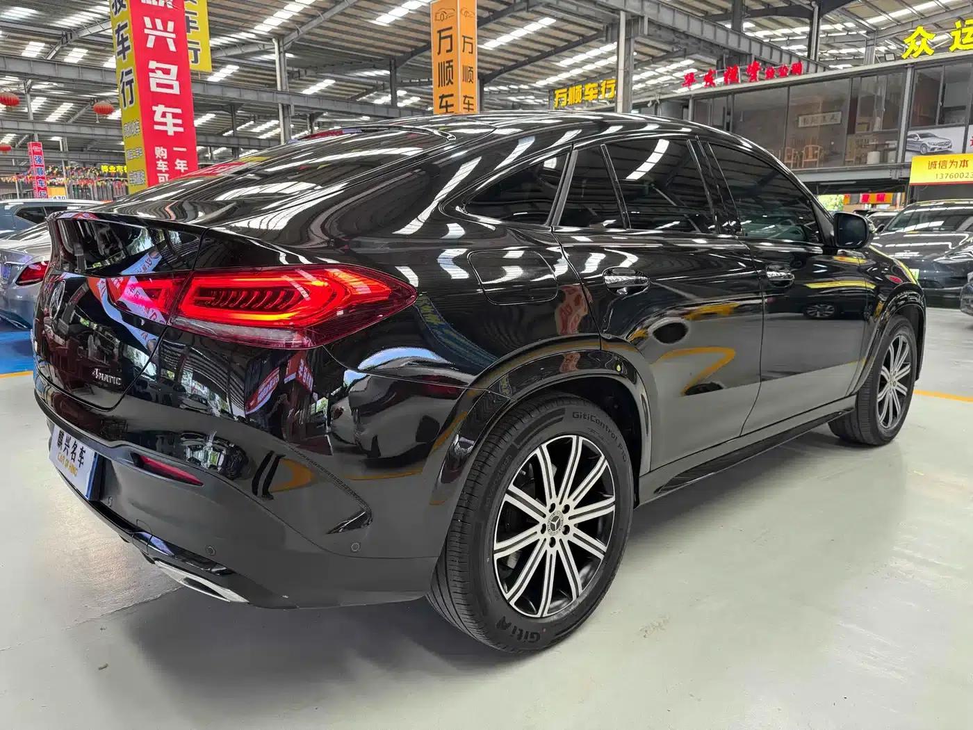 2020 Mercedes-Benz GLE Coupe, GLE 350 4MATIC Coupe SUV Luxury Model — миниатюра 6