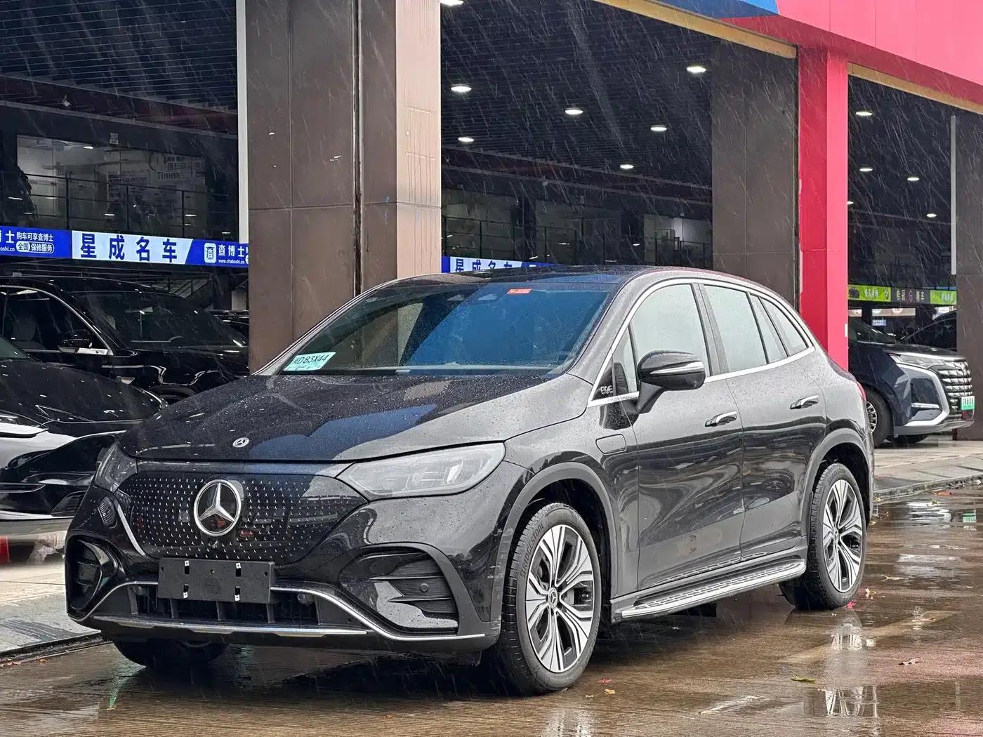 Mercedes-Benz EQE SUV 2024 500 4MATIC Luxury Edition — миниатюра 1