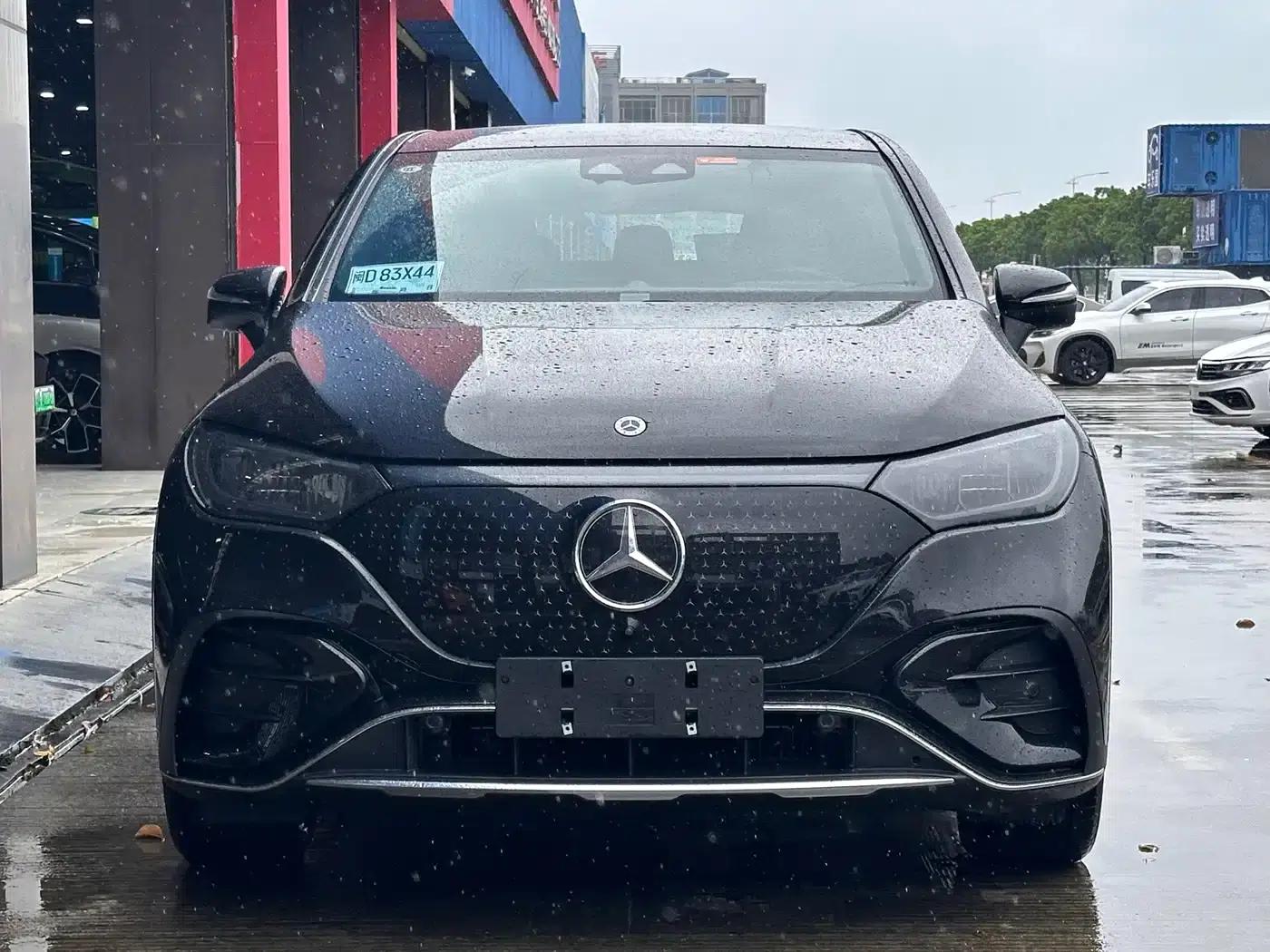 Mercedes-Benz EQE SUV 2024 500 4MATIC Luxury Edition — миниатюра 2