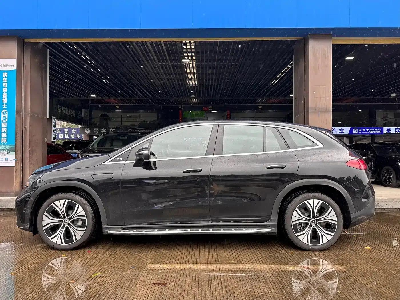 Mercedes-Benz EQE SUV 2024 500 4MATIC Luxury Edition — миниатюра 3
