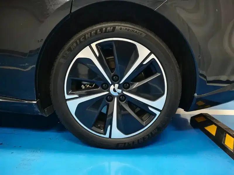 NIO ET5T 2025 model 75kWh — миниатюра 9