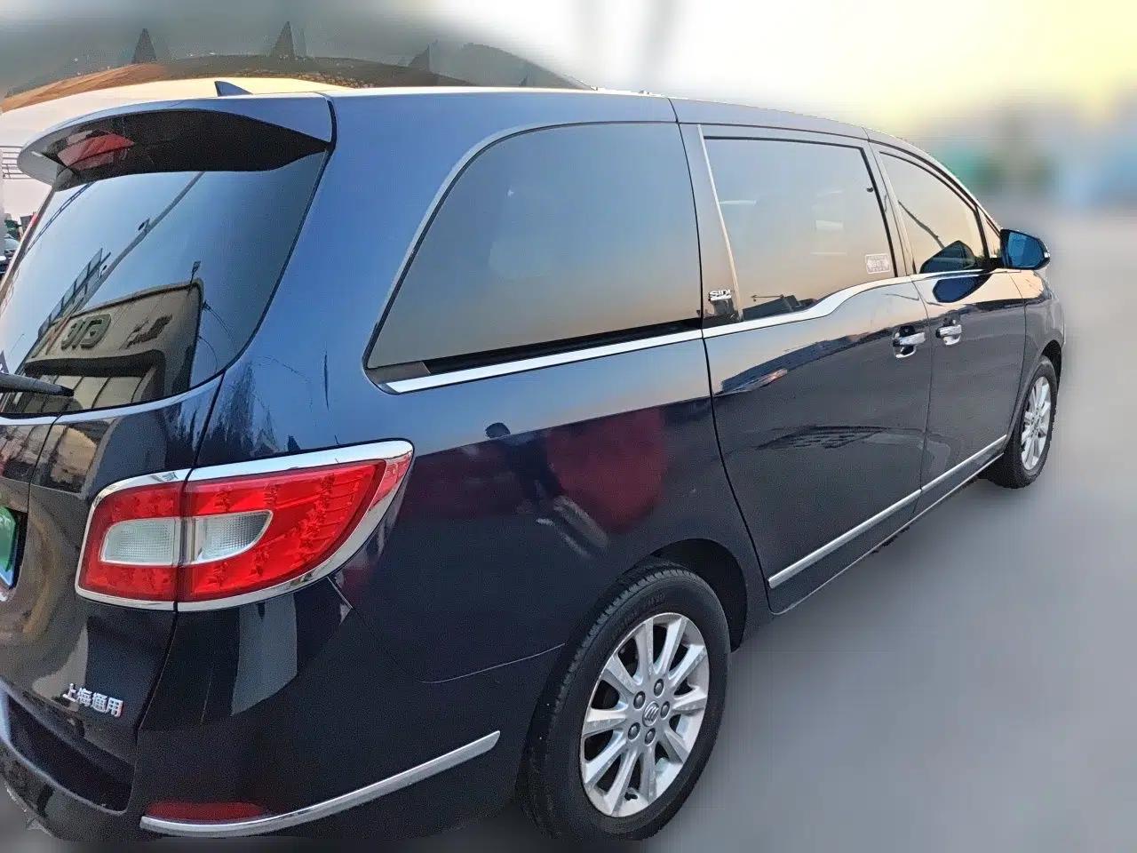 Buick GL8 2011 3.0L GT Luxury Business Haoya Edition — миниатюра 6