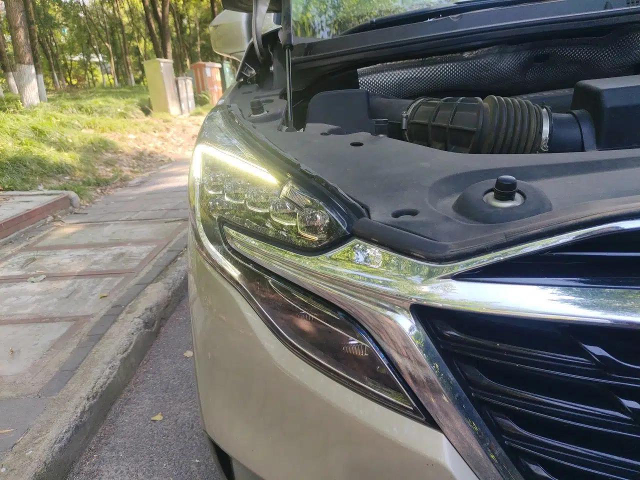 Buick GL8 2022 ES Landtrek 653T Comfort Edition — миниатюра 7