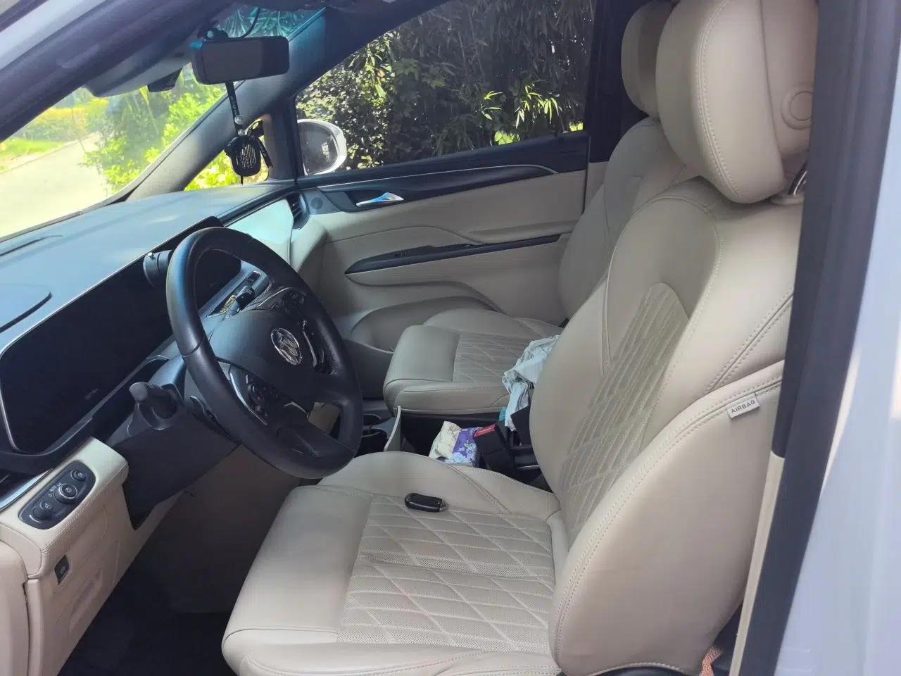 Buick GL8 2022 ES Land Cruiser 653T Luxury Model — миниатюра 15