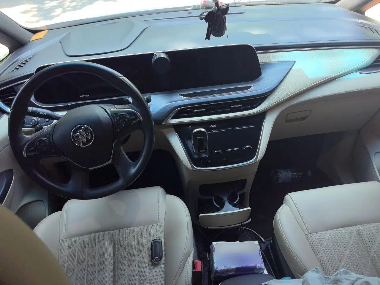 Buick GL8 2022 ES Land Cruiser 653T Luxury Model — миниатюра 9