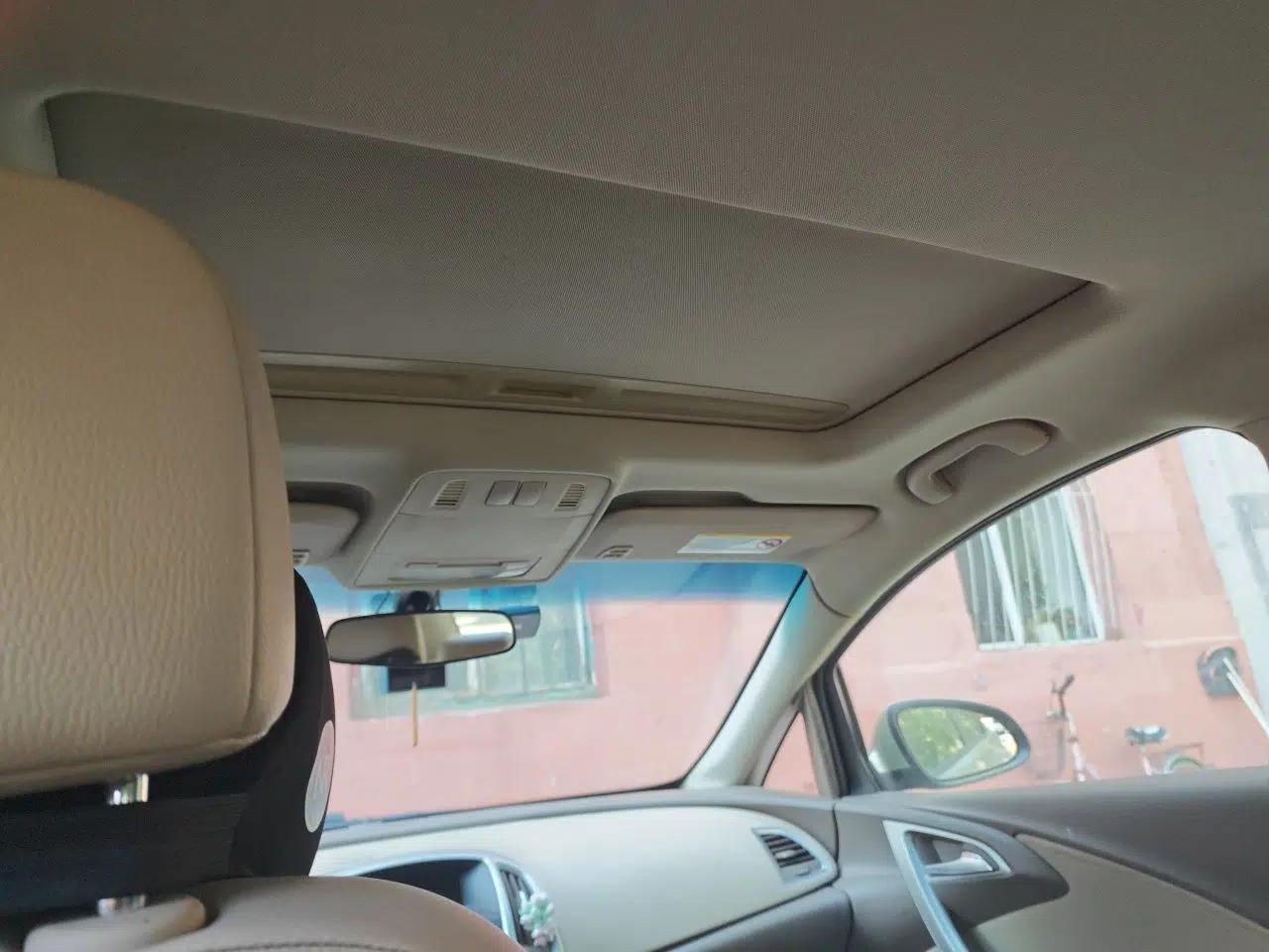 Buick GT 2010 GT 1.6L Manual Entry-Level Model — миниатюра 18